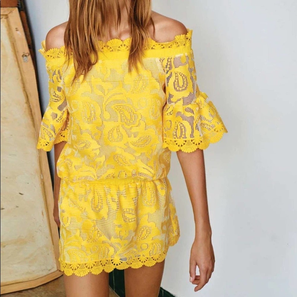 Alexis Kit Short Dress Yellow Ebroidered Lace